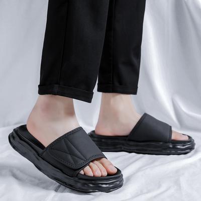 Personalisierte Hausschuhe für draußen Herren Sommer Design Nische Dicke Sohle Sandalen Mode Internet-Berühmtheit 4887-R