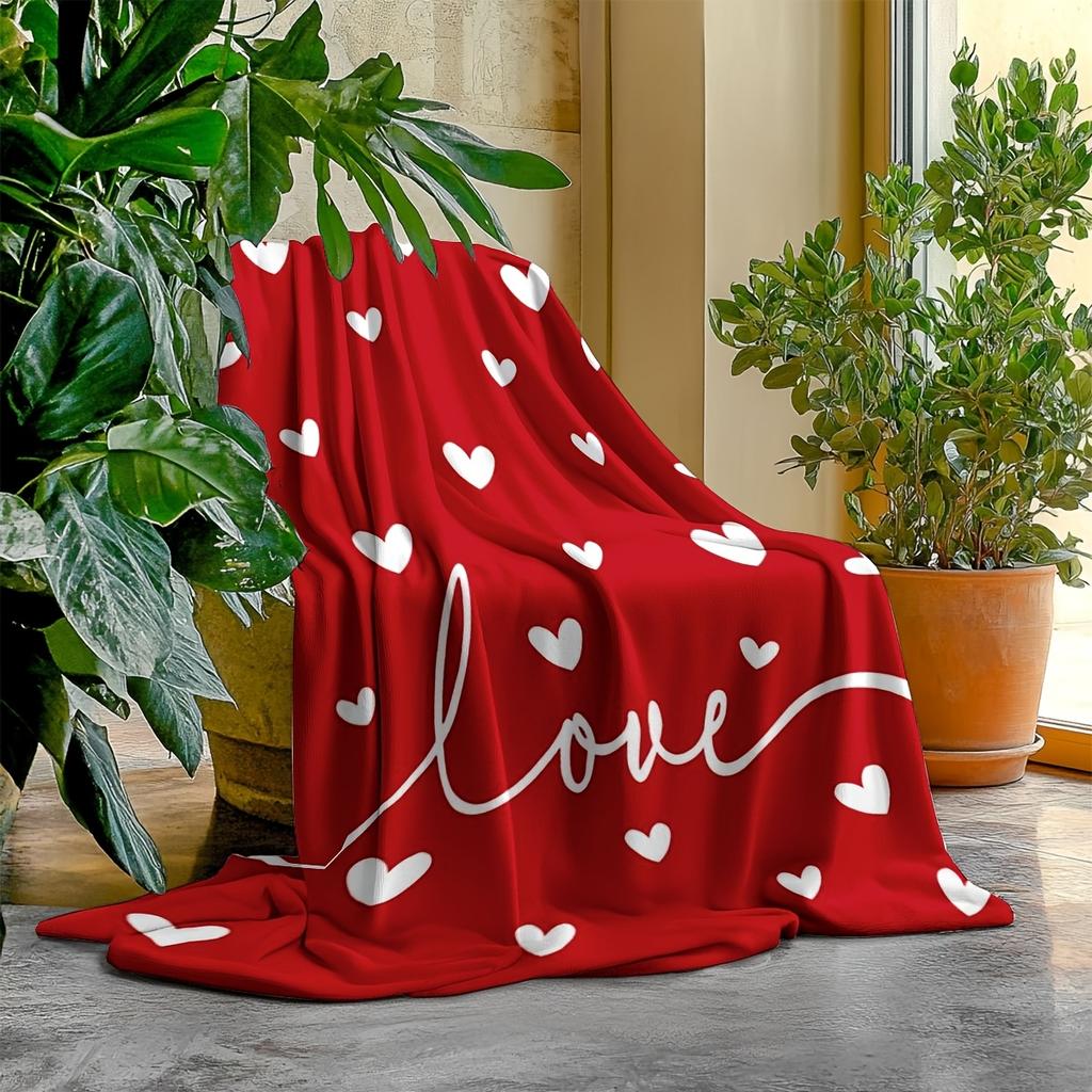 1pc Sweet Heart Pattern Love Blanket, Warm Plush Blanket with Valentine's Day Vibe, Ideal for Valentine's Day, Christmas