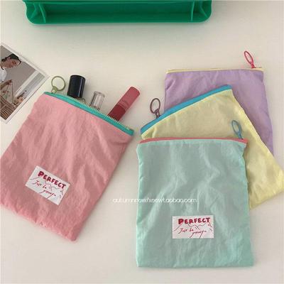 Borsa da Viaggio Impermeabile Portatile per Trucco Macaron per Auricolari e Cavi