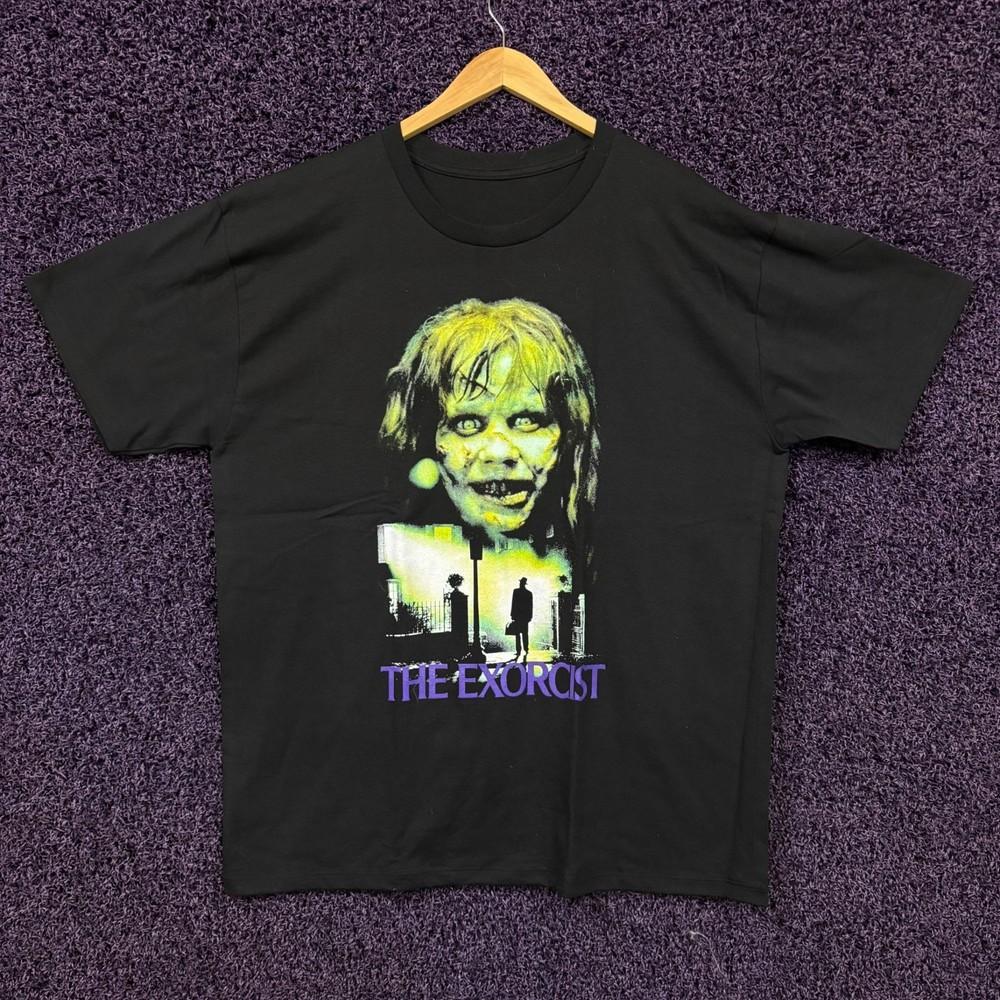 

The Exorcist Ending Scene Silhouette Tshirt size extra large Unisex T-Shirt XL