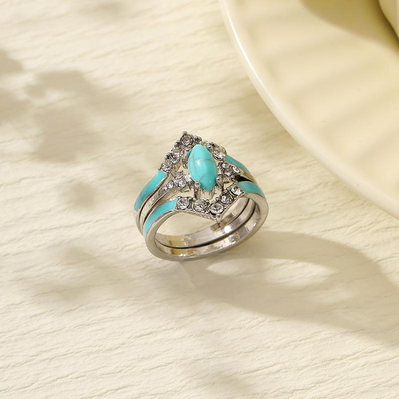 Women's Vintage Turquoise Ring Silver Plated Rhinestone Bohemian Statement Ring