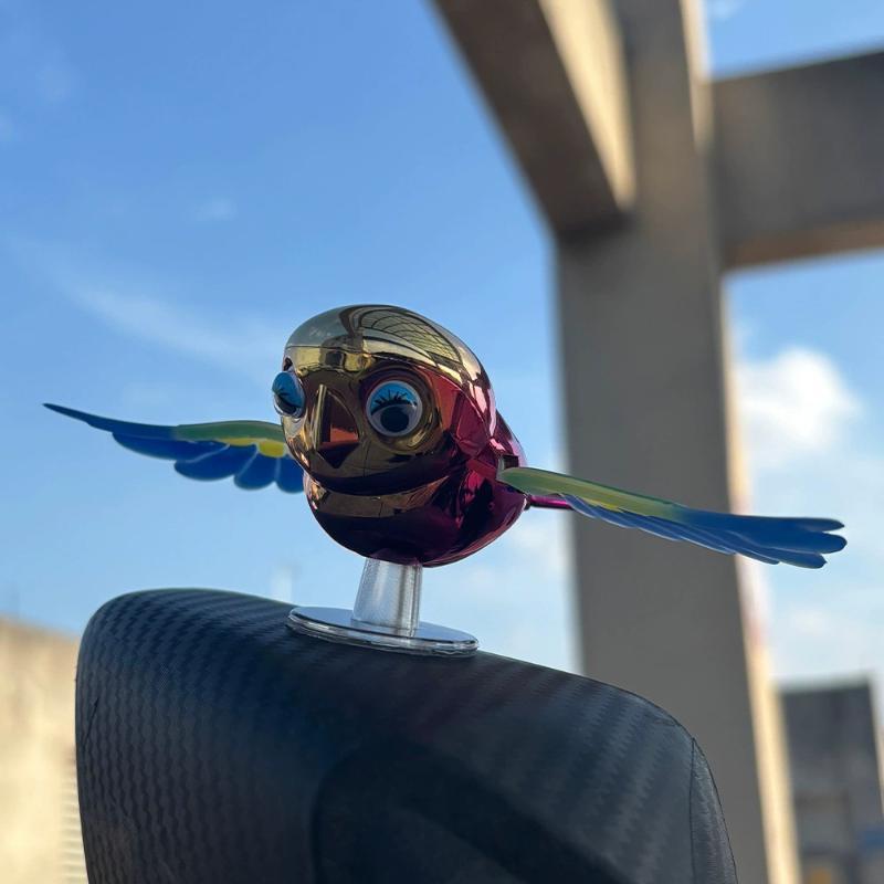 1/2 Pcs Car Flying Bird Ornament With Automatic Moving Wings Bright Colorful Design For Exterior Car Decoration Road Trips