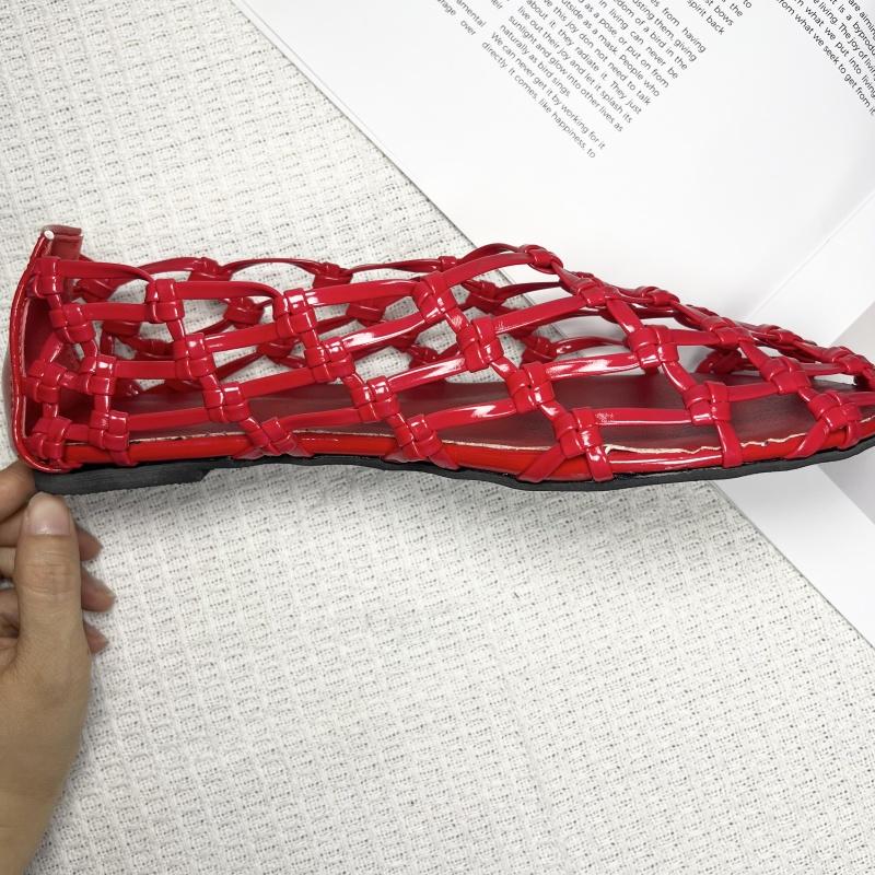 Fashion Hollowed-out Woven Mesh Sandals 2025 New Low-heeled Flat Round-toe Women's Single Beach Shoes