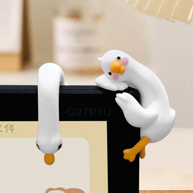 Resin Cartoon Animal Decor For Desk Car Dashboard TV Monitor Gift Idea Cute 3D Duck Figurine Mini Resin Duck Ornament Playful