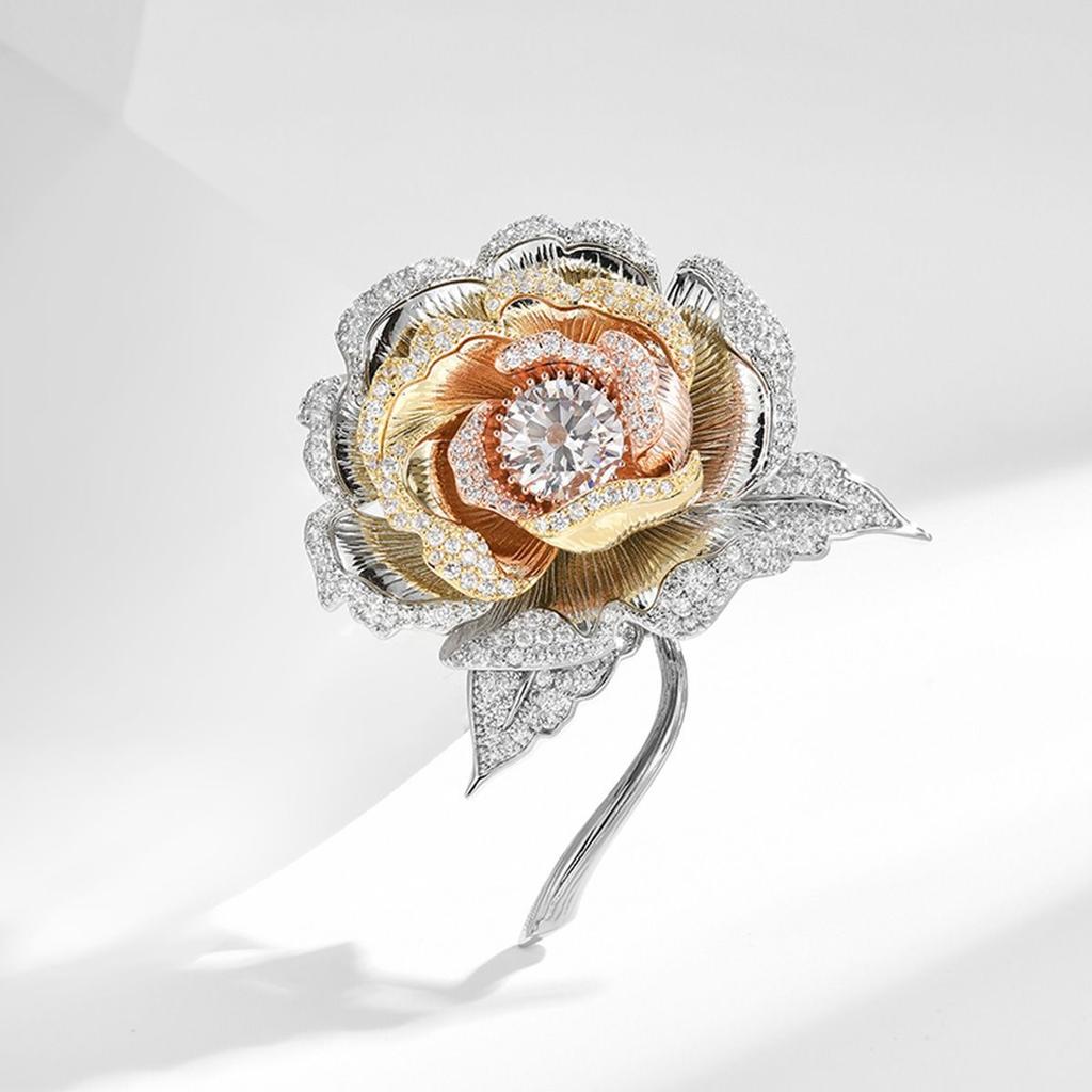 Light luxury high-end two-color rose brooch high-end sense exquisite and elegant suit brooch accessories pin jewelry