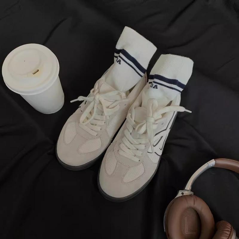 Cowhide version of color matching breathable round head lace-up thick sole heightening women's leisure sports board shoes