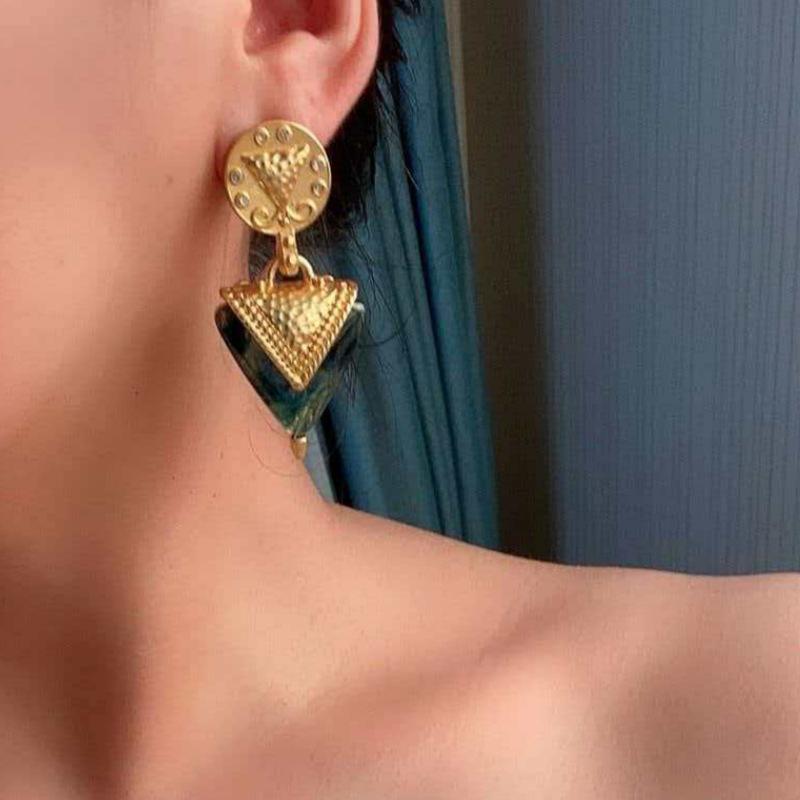 Elegant Dark Green Rhinestone Triangle Earrings with Gold Inlaid Geometric Design