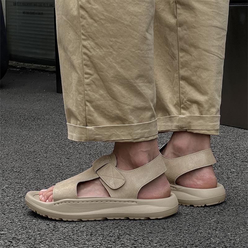 Neues Sommer-Tragegefühl weichsohlige Wading-Fahr-Doppelzweck-Freizeitkleidung verschleißfest kühl Slipper Strandschuhe 651202-J