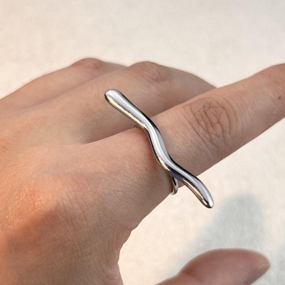 Stainless Steel Wavy Line Ring Waterproof Simple Design Personality Ring 18k Gold Plated Fashionable Accessory Minimalist Ring