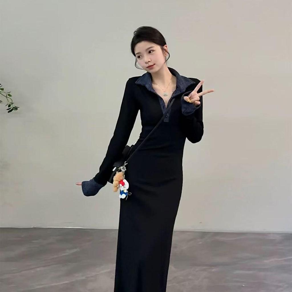 Women's Slim Fit Knitted Polo Collar Long Dress - Contrasting Color, Cinched Waist, Autumn/Winter Style