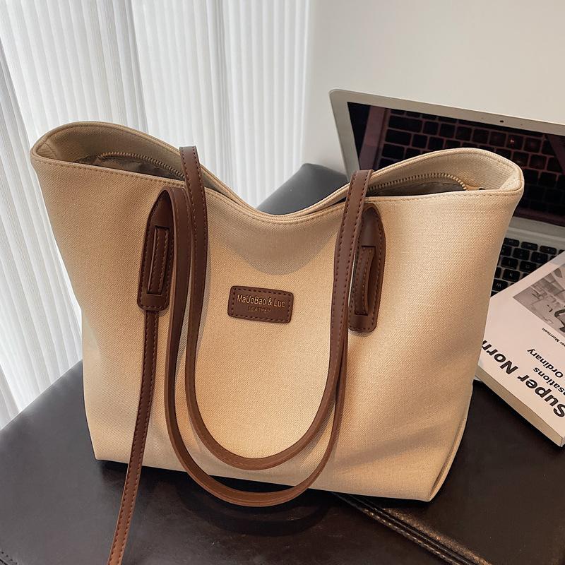 Fashion Big Bag Women's New 2025 Large-capacity Shoulder Tote Bag Casual and Simple College Student Commuting Bag for Class