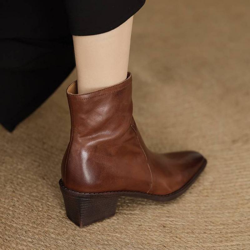 New Women's Leather Knight Boots Versatile Medium Heel Large Size Women's Boots Square Heel Pointed Rubber Soft Sole Cowhide Medium Boots