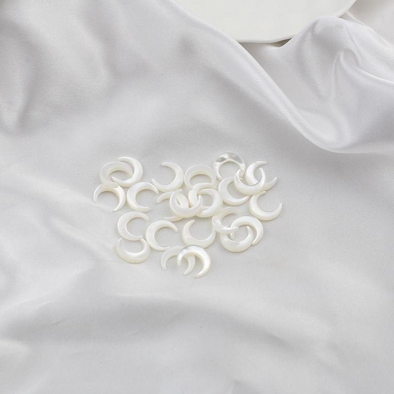Natural Moon White Mother-of-Pearl Crescent Horn Beads for DIY Jewelry: Bracelets, Necklaces, Earrings