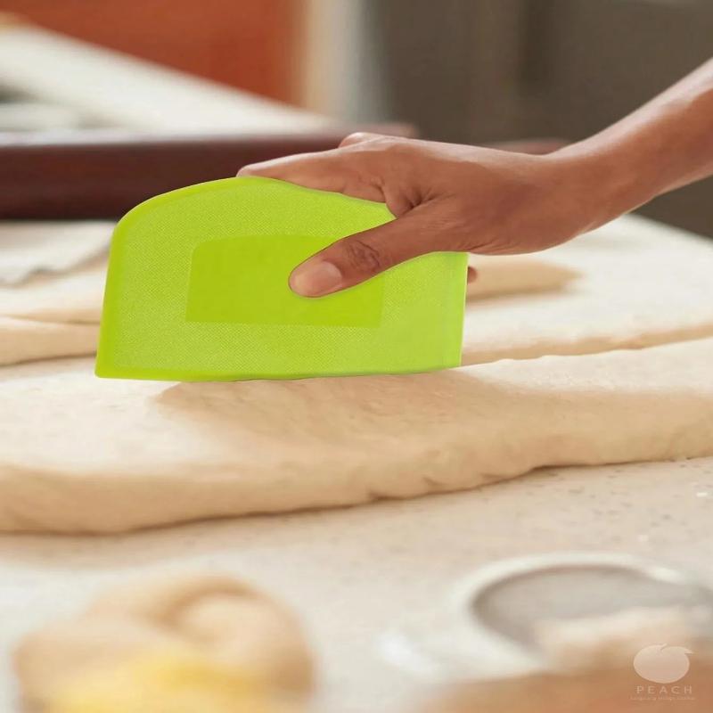 2pcs Dough Scraper Bowl Food-safe Plastic Dough Cutter Flexible Bench Multipurpose Food Scrappers for Bread Dough