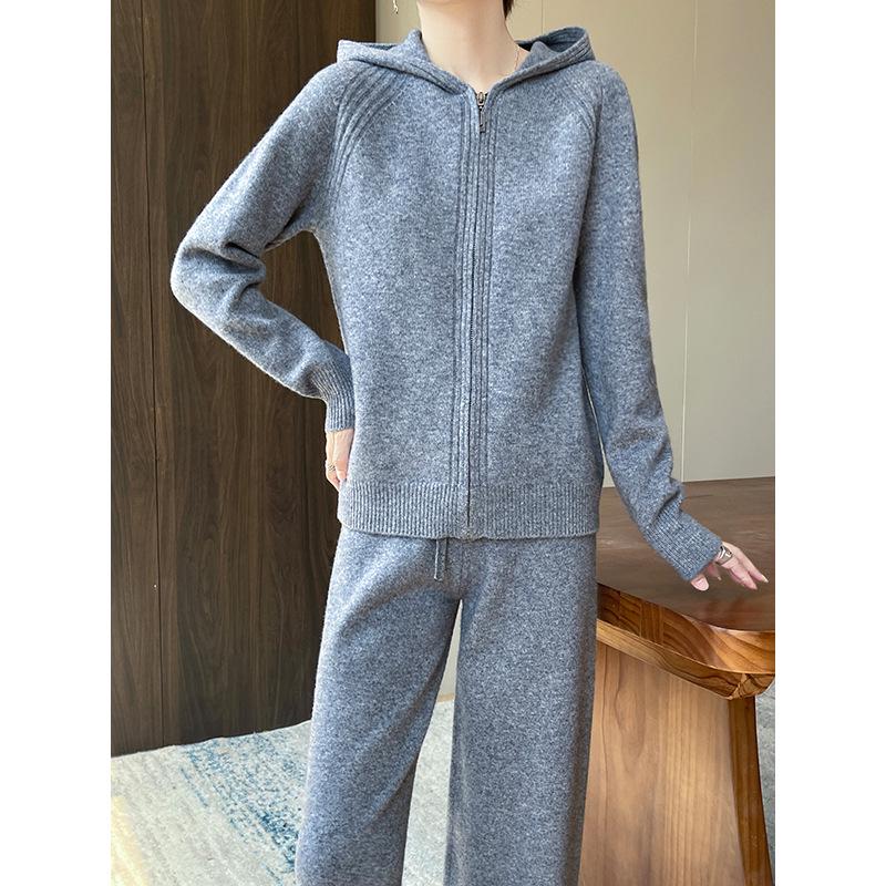 Luxury Women's Hooded Wool Set: Autumn/Winter Two-Piece with Zipper Cardigan & Wide-Leg Pants