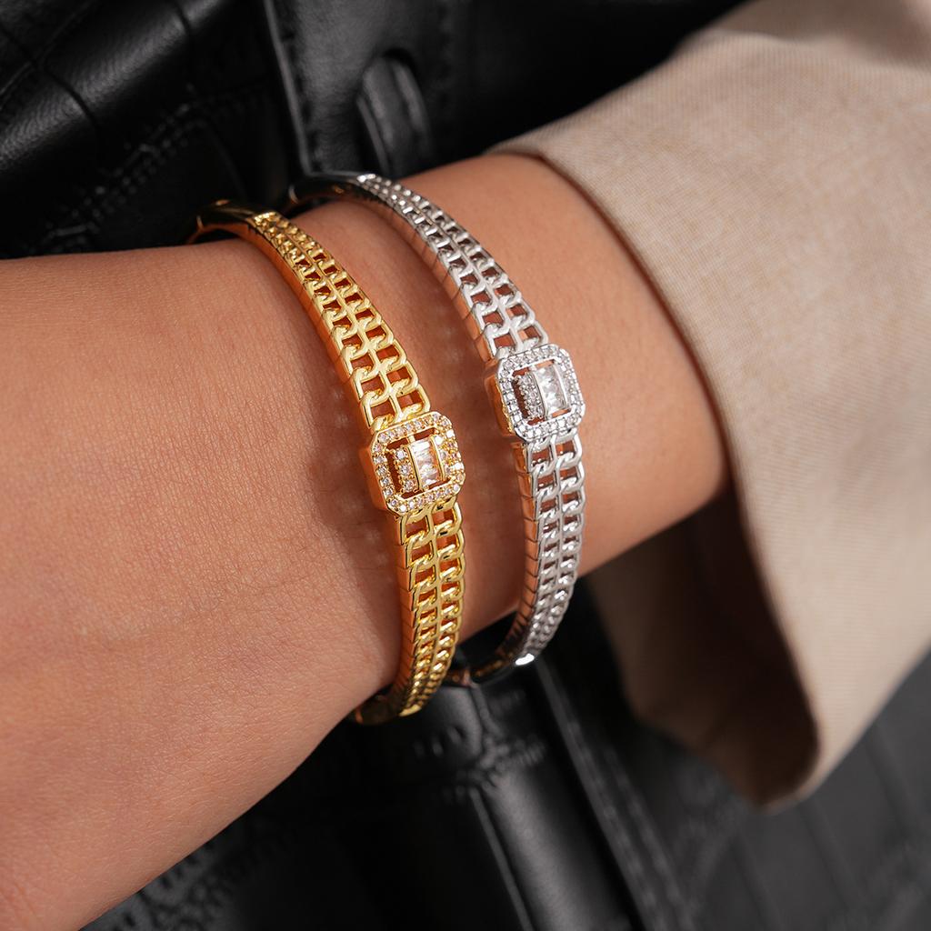 18K real gold electroplated zircon hollow square buckle bracelet simple geometric high-end jewelry