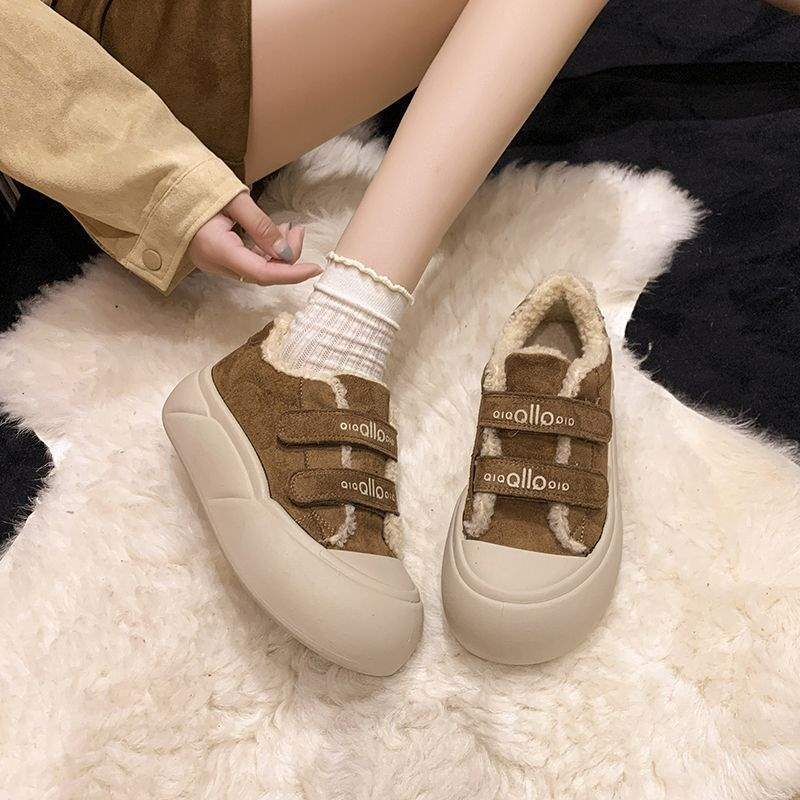 Velcro Sports Board Shoes Women's 2025 Autumn and Winter New Versatile Thick-soled Lightweight Casual Moral Training Shoes Velvet Bread Shoes