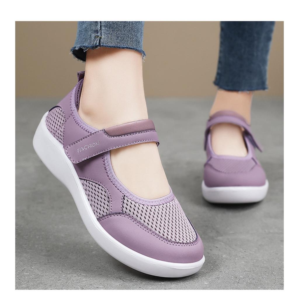 New Breathable Casual Shoes for Women In Summer Soft Soled Non Tiring Velcro Shoes