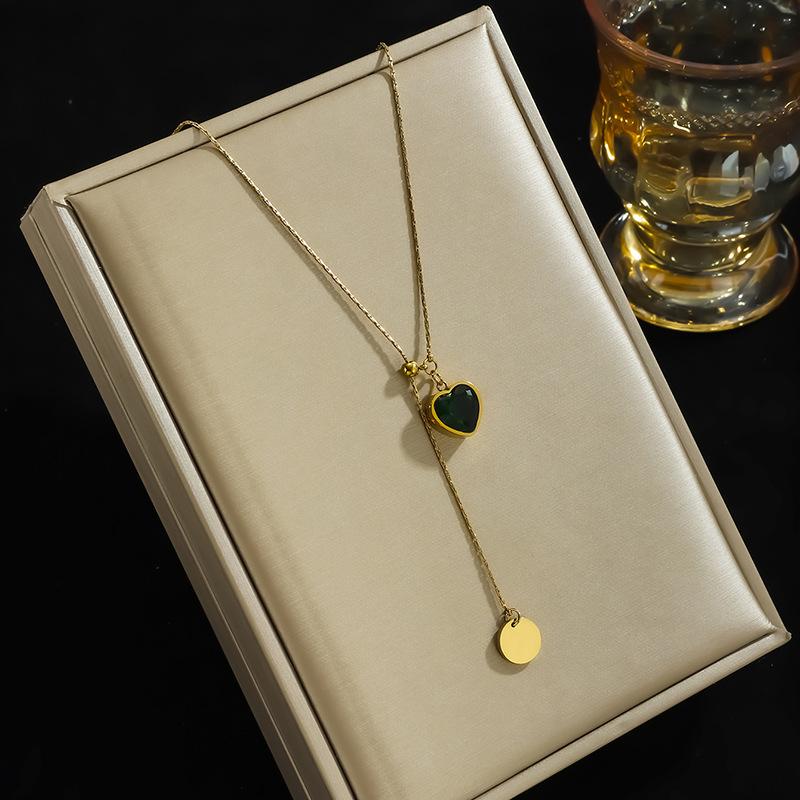 Fashion Green Diamond Pendant Copper Necklace Women's Sporty Light Luxury Niche Design Bamboo Chain