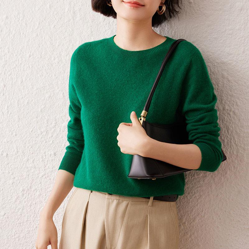 Women's Seamless Cashmere Round Neck Pullover - Loose Fit Casual Knitwear Base Layer for Autumn & Winter