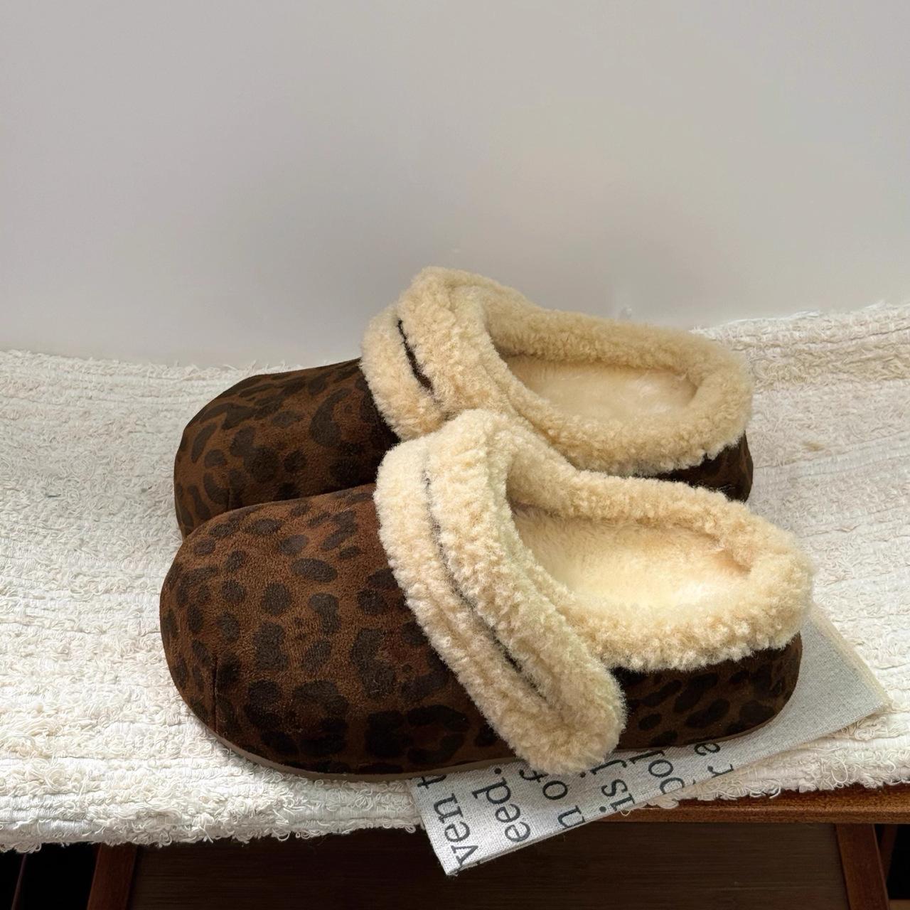 

Cotton slippers women s winter temperament half a pack of velvet and thickened two wear Boken warm cotton slippers single shoes 40 леопардовий