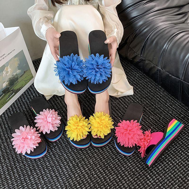 One-word Thick-soled Wedge Heel Flower Outer Slippers Women 2025 Summer New Fashion Vacation Wind Seaside Beach Shoes Women