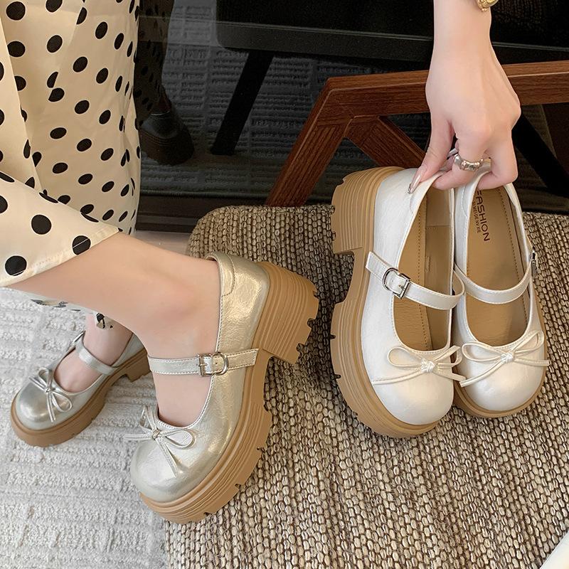 Schleife neue flache Mund kleine Lederschuhe vielseitige Plateau Einzelschuhe Französische Damen 2025 Sommer Rock Mary Jane Schuhe