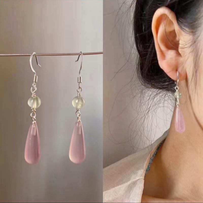 Elegant Chinese-Style Pink Water Drop Earrings with Retro Ear Hooks розовый