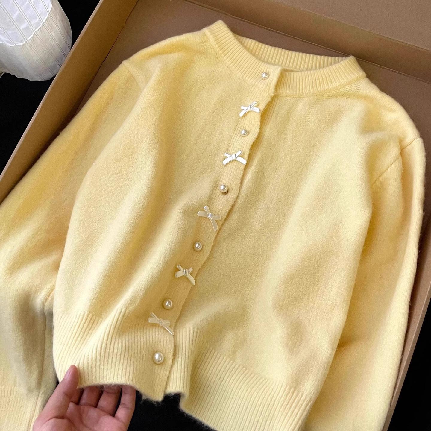 

Women s Spring Fall Pastel Yellow Knit Cardigan Bow & Pearl Button Decor Crew Neck Long Sleeve Loose Lazy Style Elegant Cropped Sweater Top one size жёлтый