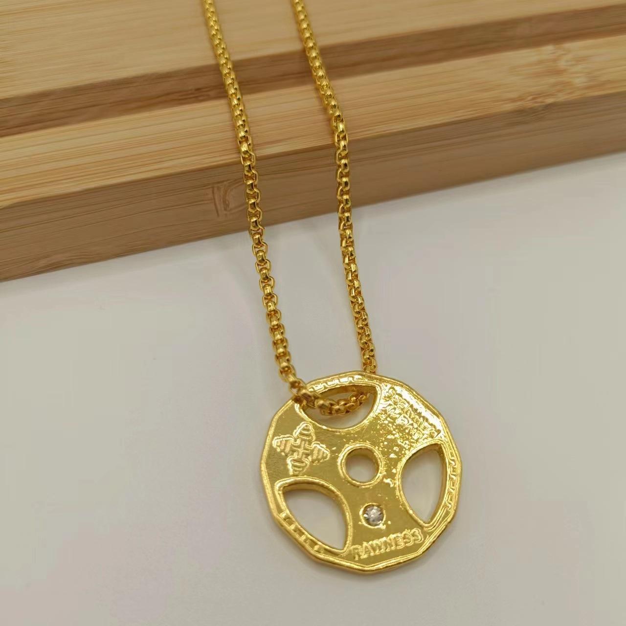 

Necklace Dumbbell Piece Unisex Fashion Trend Hip Hop Necklace Pendant 50CM(Necklace Size)