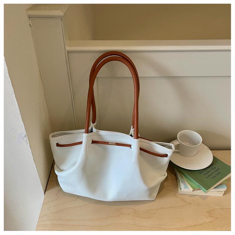 2026 Spring/Summer Women's Versatile Large-Capacity Single Shoulder Underarm Tote Bag