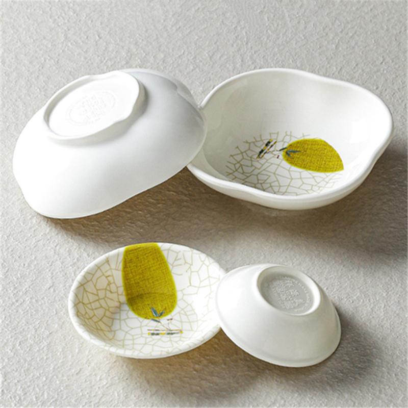 Chinese Style Melamine Sauce Dish Spice Vinegar Soy Oil Bowls Imitation Porcelain Plate Table Decoration Container for Hotel