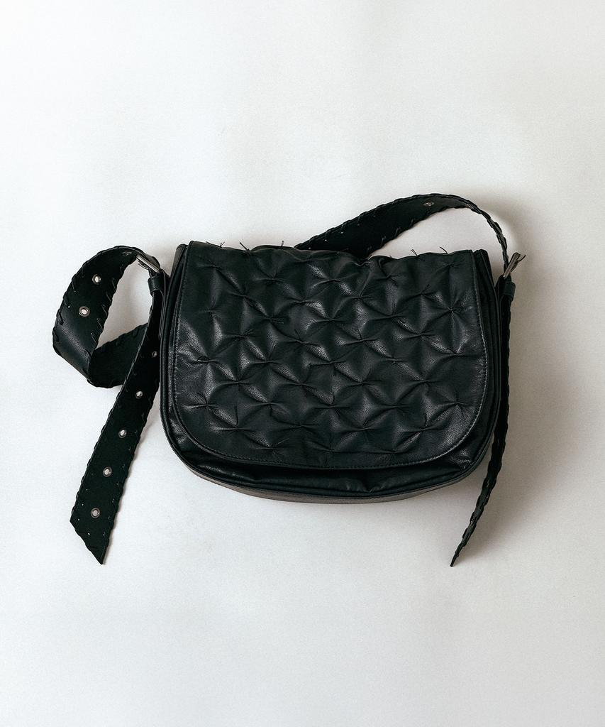 Negative Three Wrinkled Hobo Bag_Black