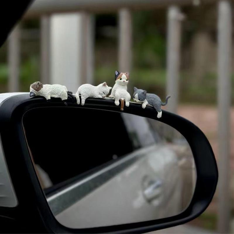 4PCS Cartoon Cats Miniature Figurines Resin Craft Figures Computer Monitor Desktop Decoration Car Interior Fish Tank Ornaments