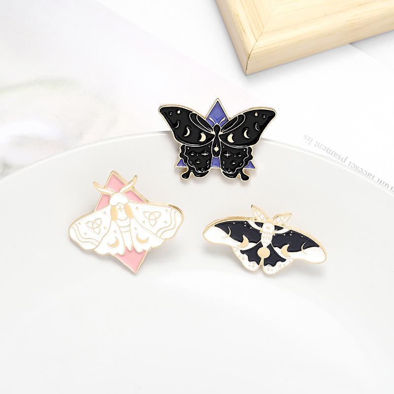 Happy Moth & Butterfly Best Friends Brooch Set - Trendy Denim Bag Accessories