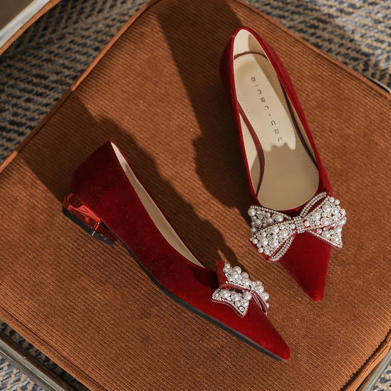 

211-7 свадебные туфли на плоской подошве женские на толстом каблуке 2025 новые с острым носком с неглубоким вырезом бант не устают ноги низкий каблук одинарные туфли 40