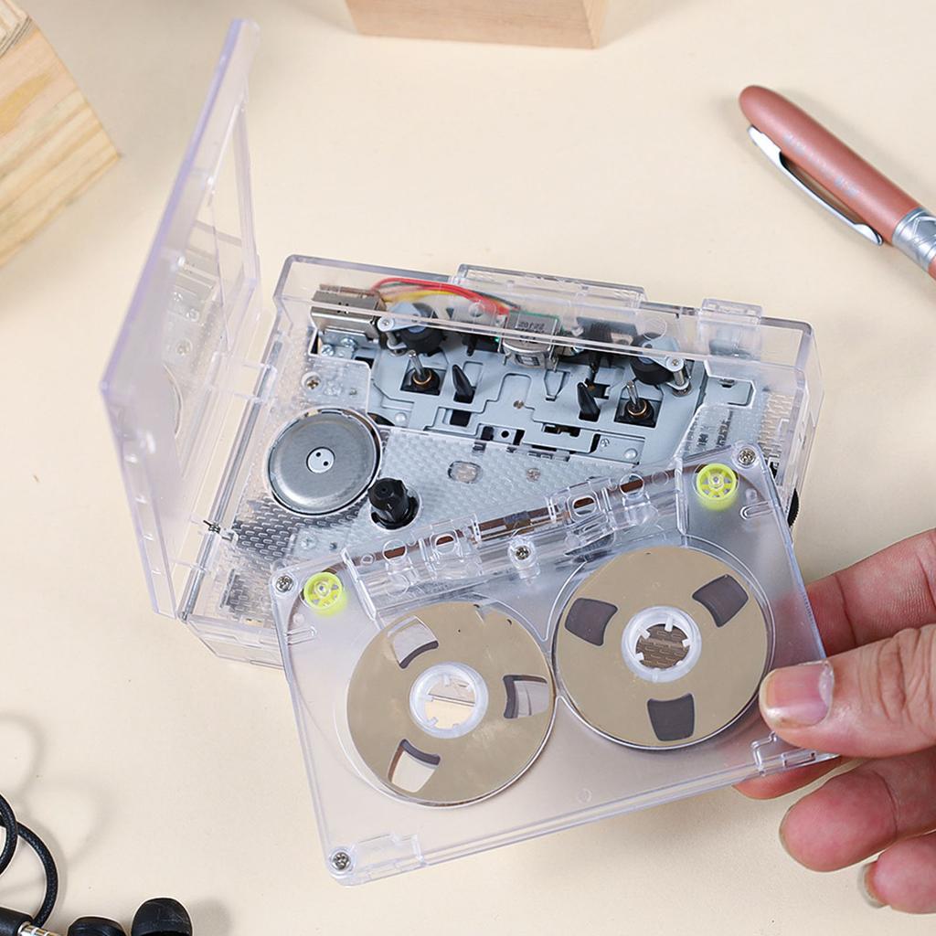 Cassette Tape Player Battery USB Powered Portable Cassette to MP3 Digital Converter with 3.5mm     for Family  