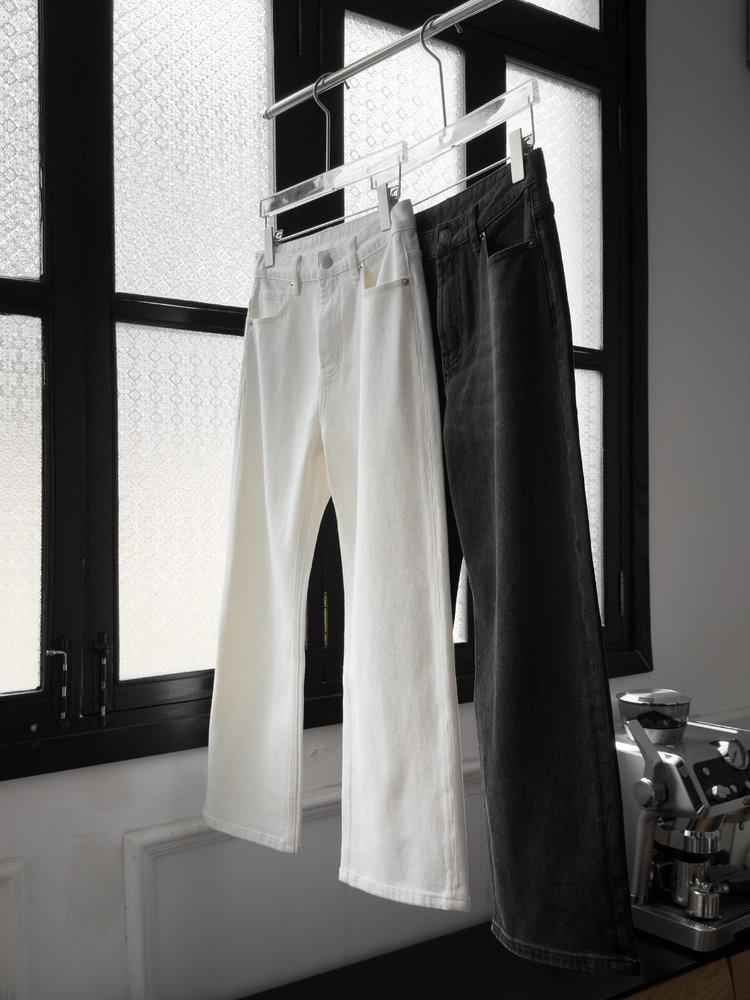 Premium 26  Spring/Summer Cropped Straight-Leg Jeans Small