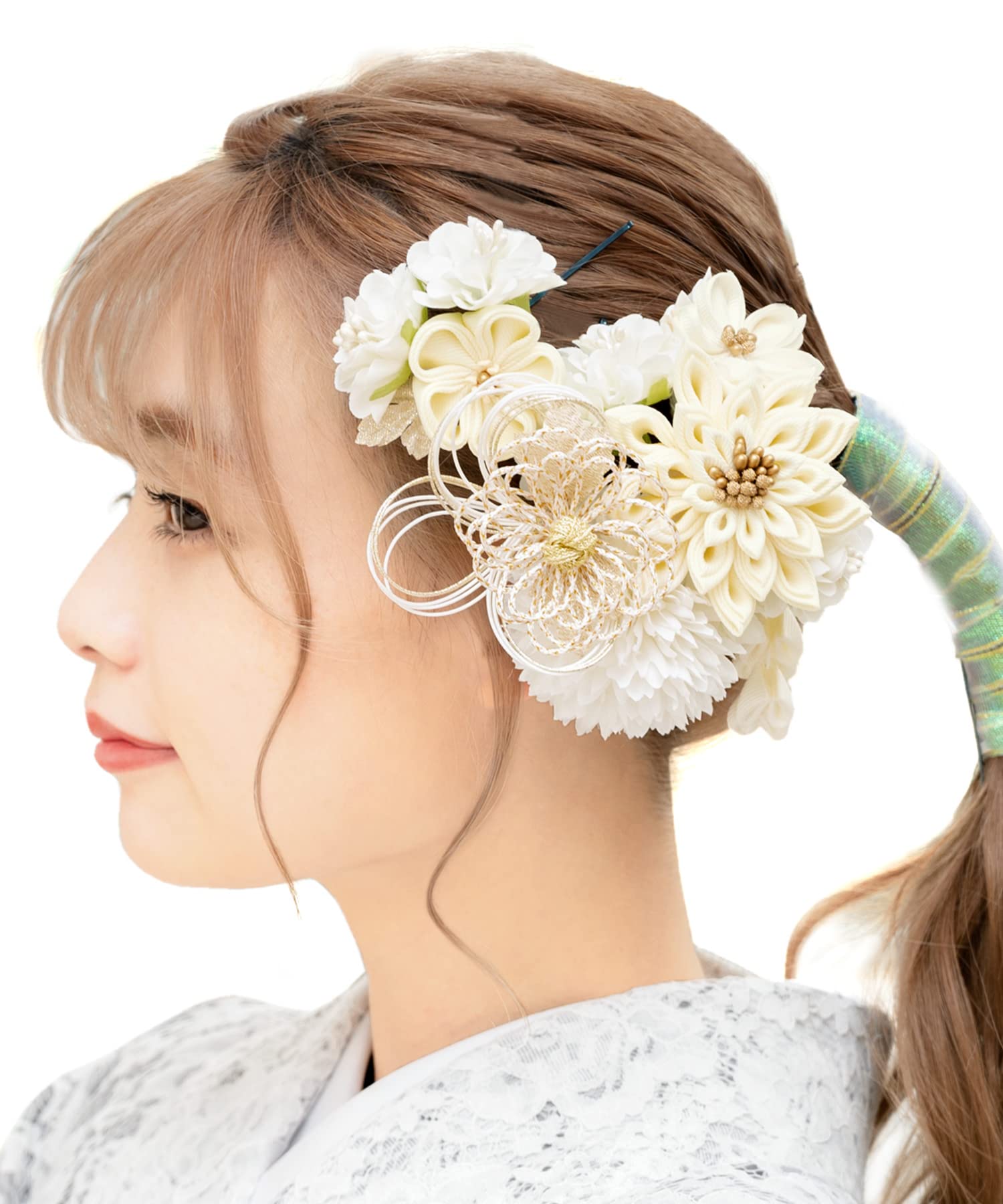 

Soubien Ceremony Tsumami Zaiku Hair Ornament with Includes Ping Pong Cherry and White Coming-of-Age Mizuhiki, 2-Piece Set, Chrysanthemum, Mums,