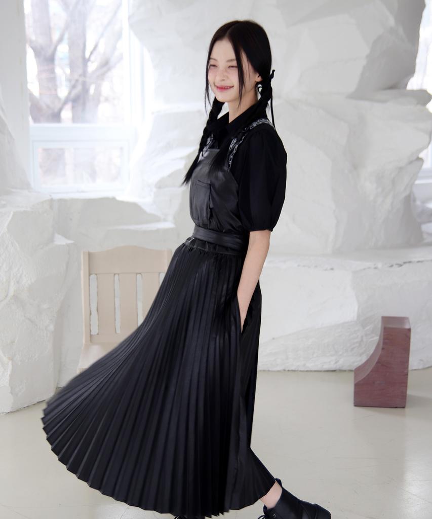 Eipeuleonwei Vivi Pleats Apron Dress 2 Sizes