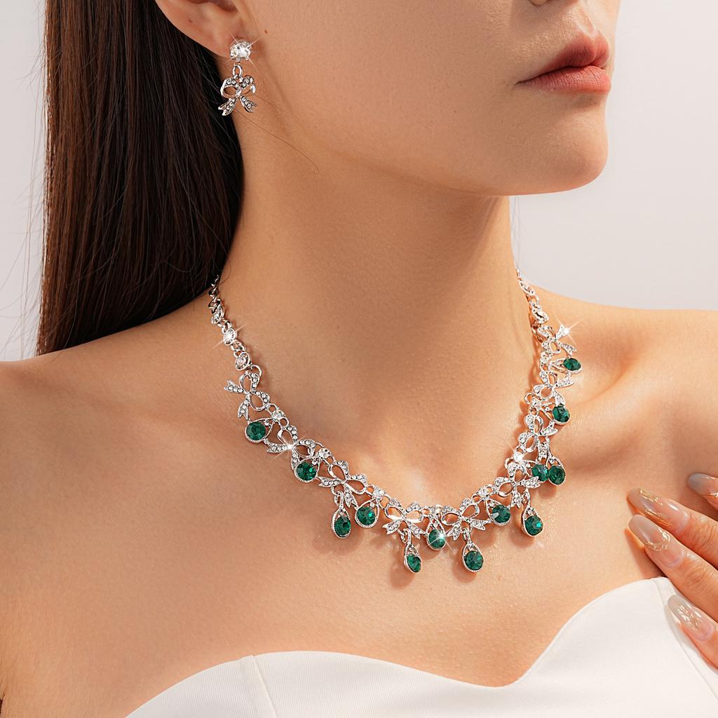 Diamond Bow Water Drop Pendant Earrings Necklace Set Light Luxury Premium Clavicle Chain Retro Temperament Necklace Women