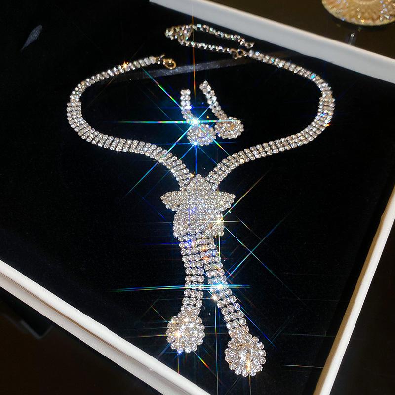 French high-end zircon butterfly fringed earrings necklace set niche temperament collarbone chain light luxury fashion jewelry
