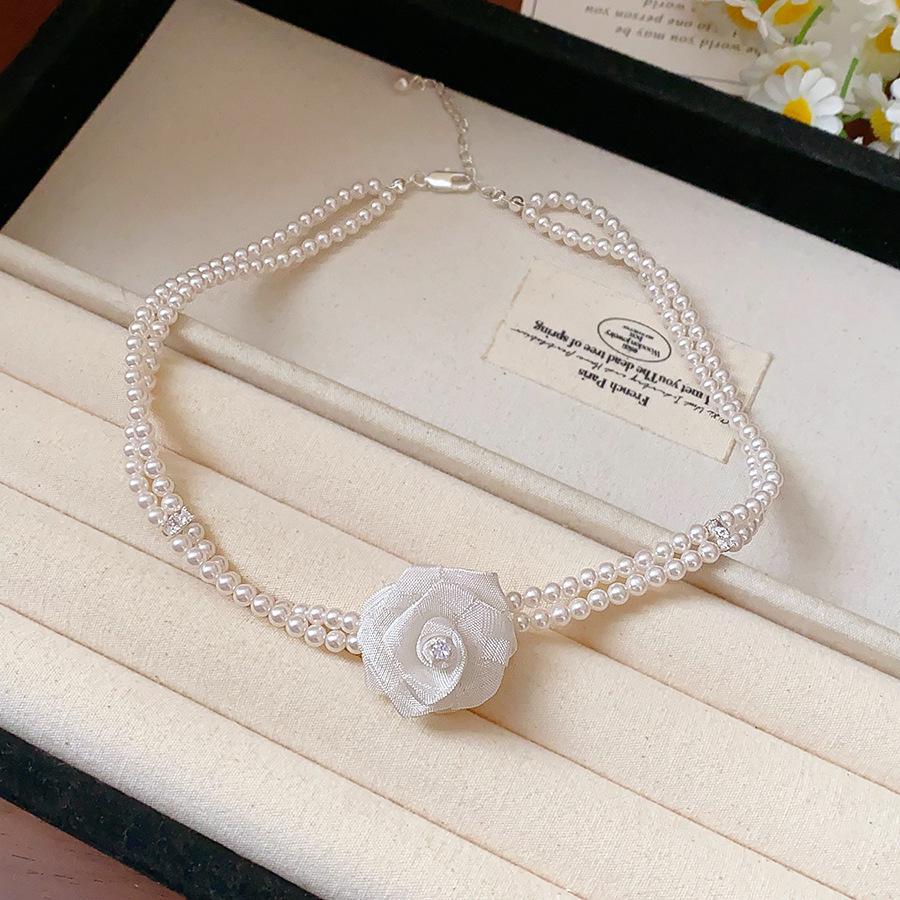 Retro Ethnic Heart Necklace: Wooden Flower Pendant Sweater Chain for Women