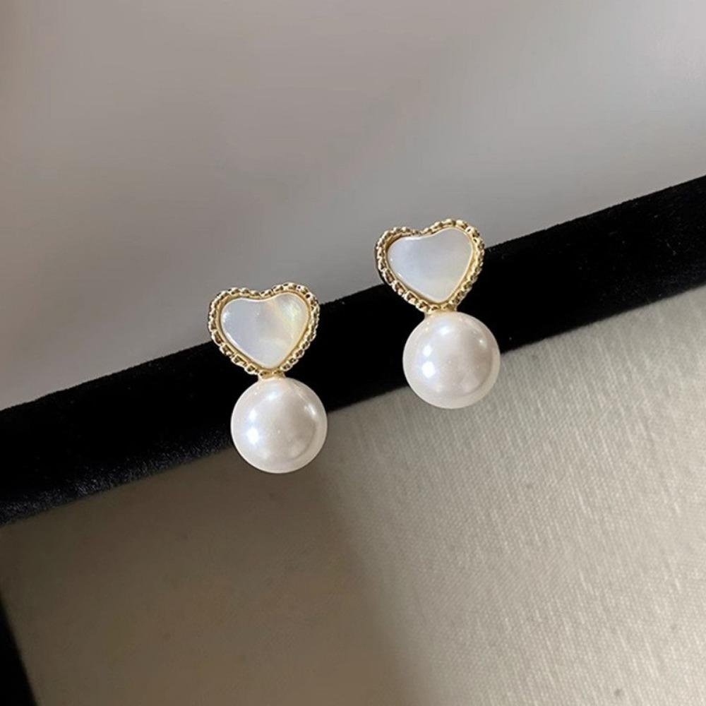 Cercei cu perle Cercei de damă de înaltă calitate