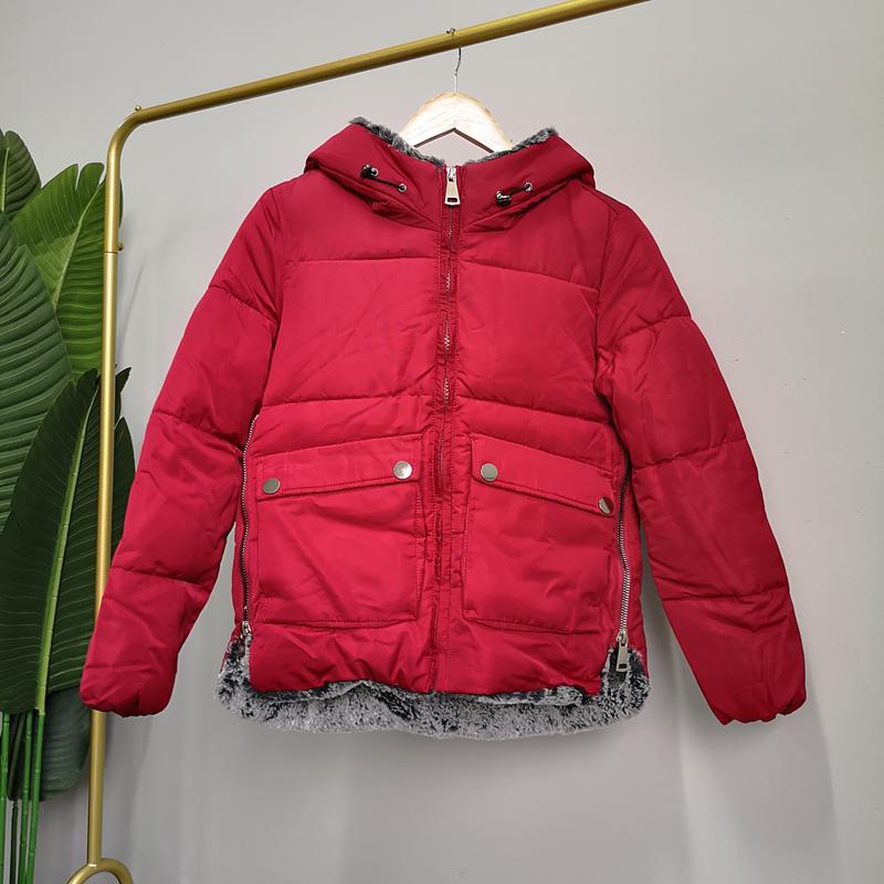 

Женская зимняя модная теплая верхняя одежда с капюшоном и карманами, короткая стеганая куртка бордового цвета L L красный