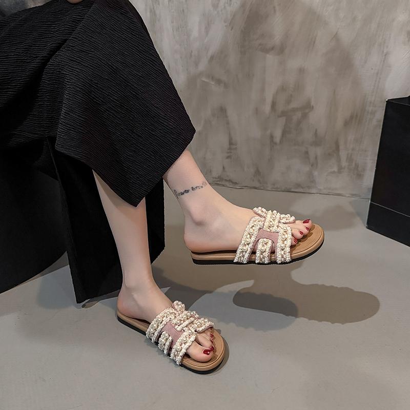 Fashion New Style Popular Women's Fashionable Casual Flat Sandals Versatile Outdoor Wear Flat Slippers for Wearing Outside Zapatos Mujer