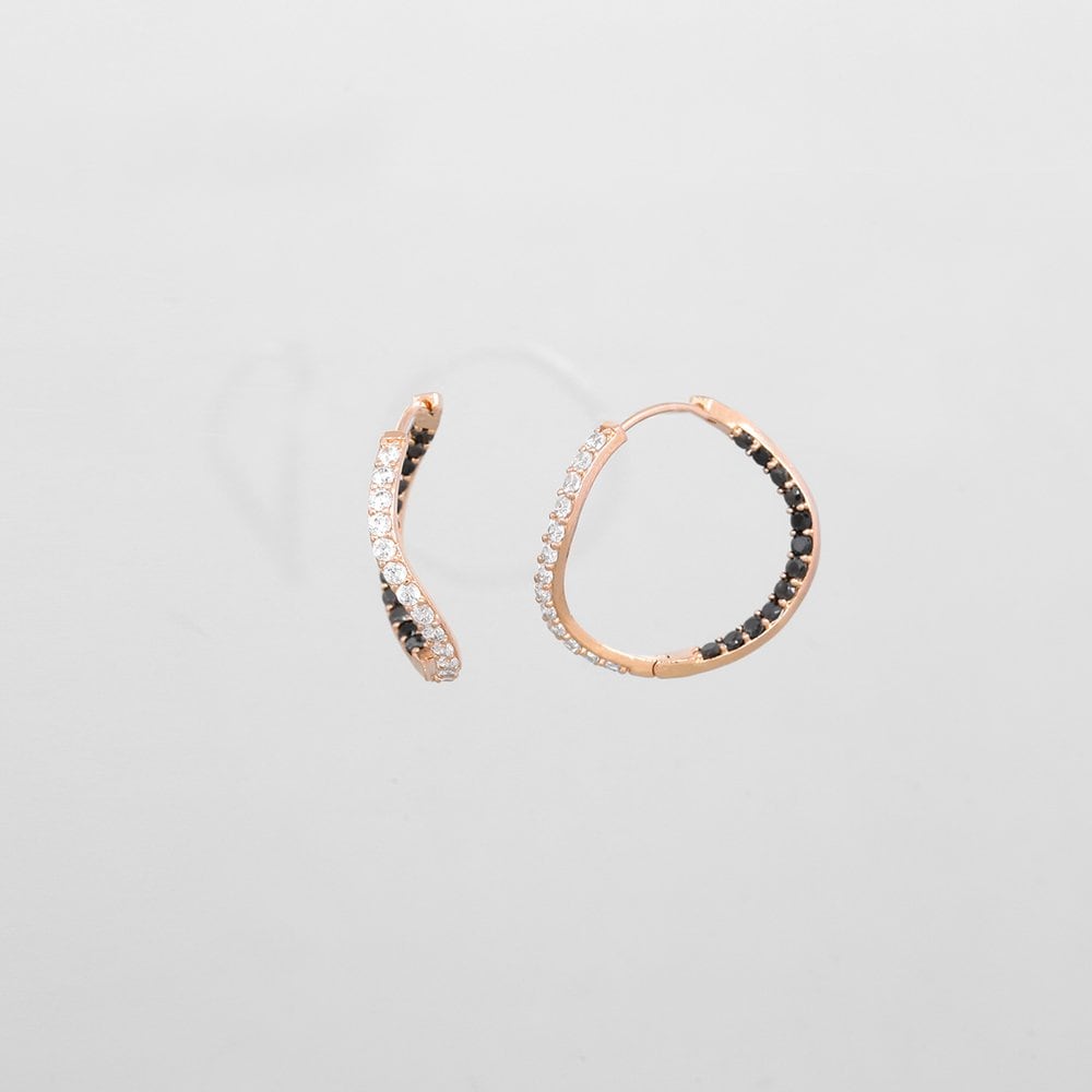 [Judy And Paul] Azuh Wave Black and White Crystal Hoop Earrings E51691