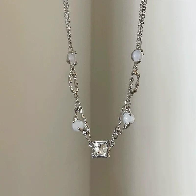 

White Moonlight Wrapped Cross-shaped Necklace - A Unique and High-end Design Lock Bone Chain Neck Accessory Zircon