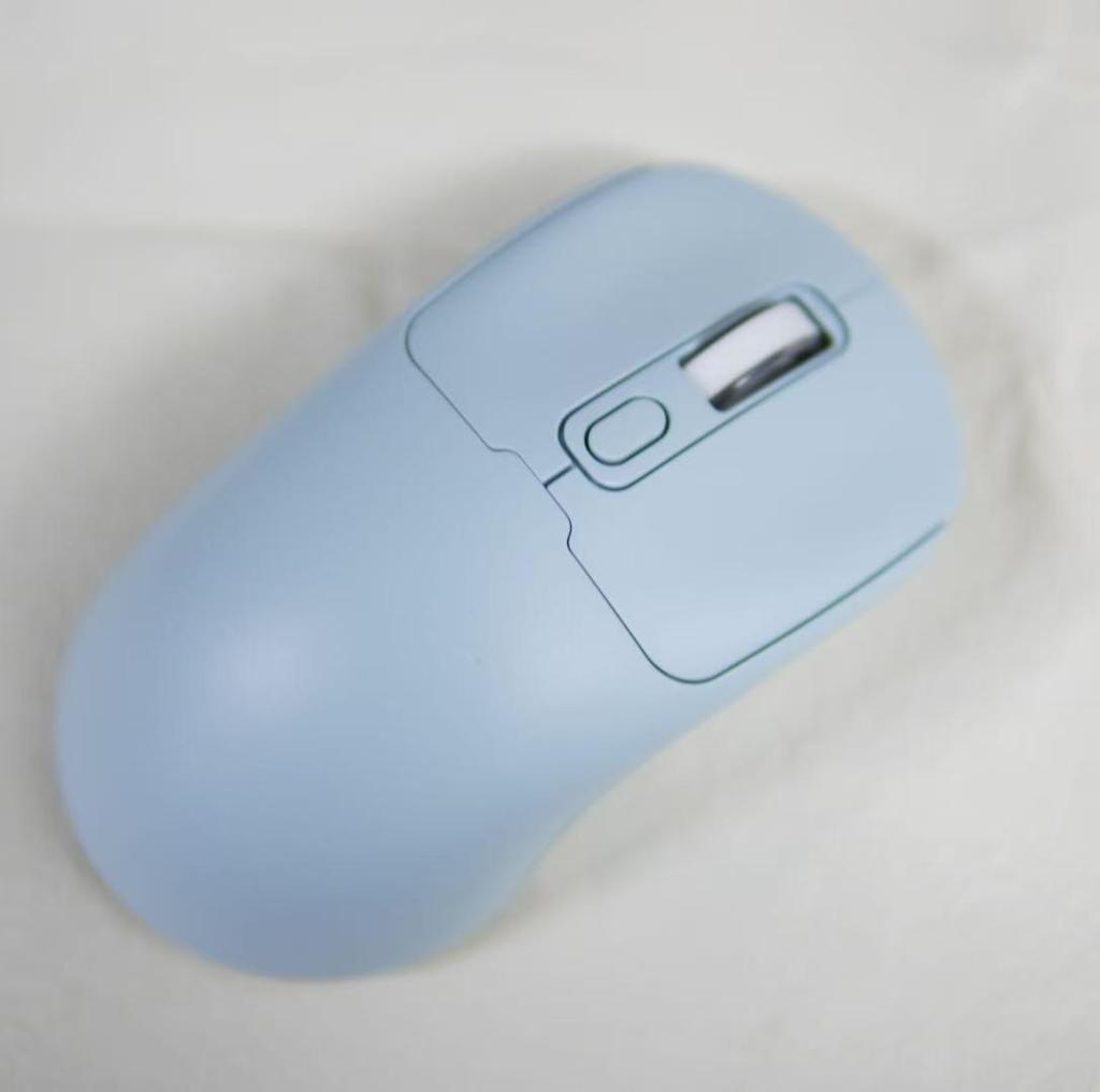 Rechargeable Silent Dual-Mode Bluetooth Wireless Mouse for Gaming and Office Use