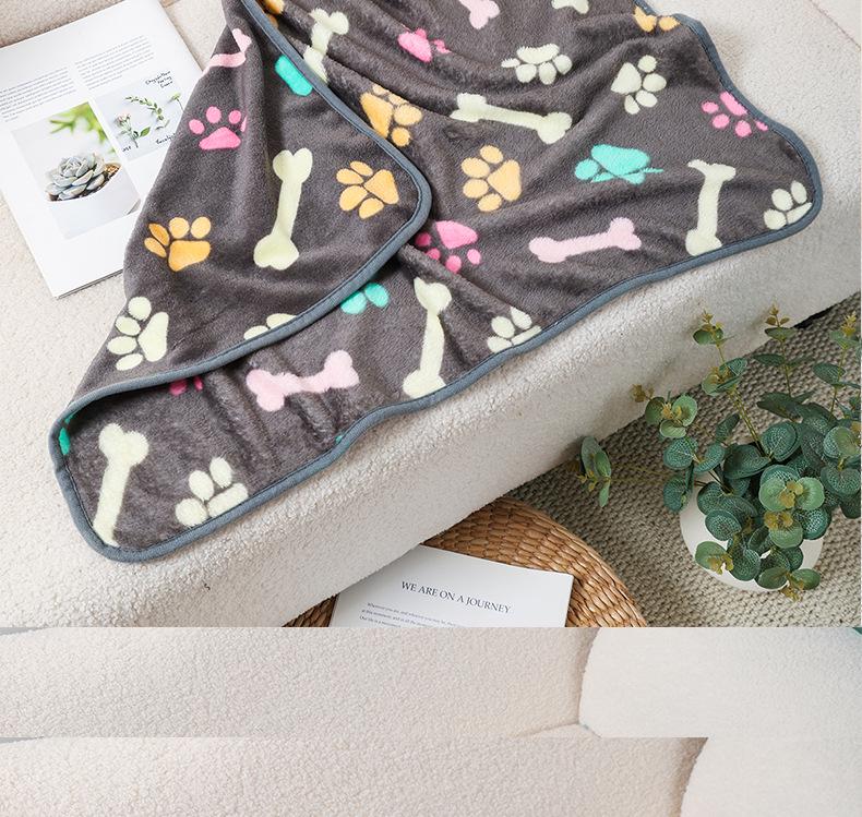 Pet Mats & Blankets: Thick Coral Fleece for Dogs & Cats
